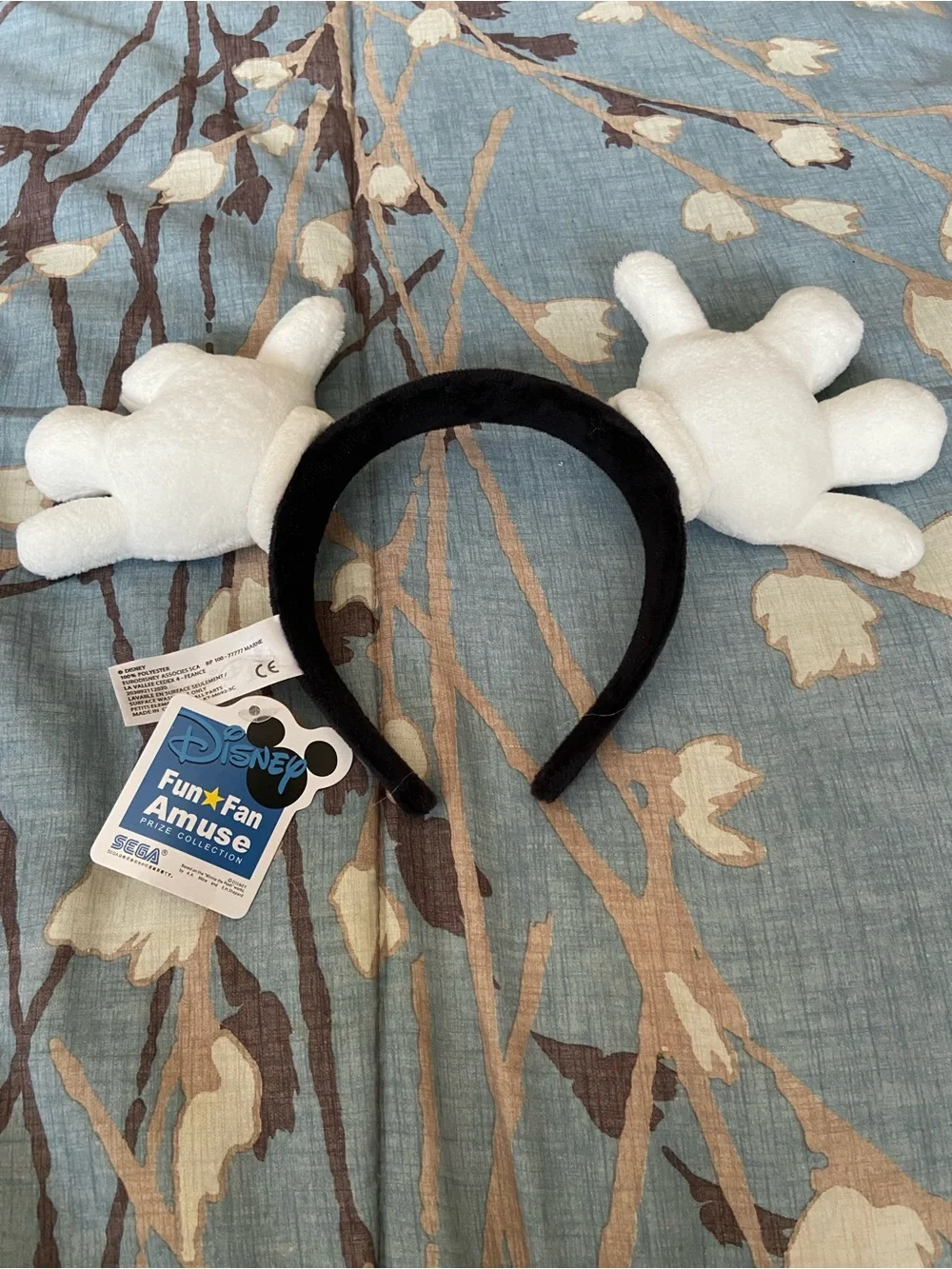 Disney White Plush Mickey Glove Headband.